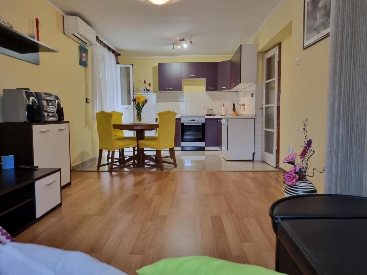 Apartment Sanja Pazin Luaran gambar